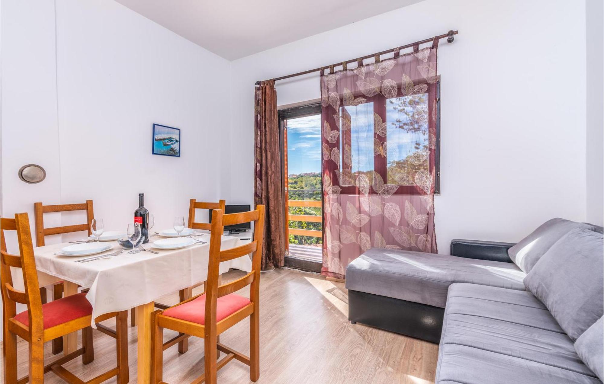 Gorgeous Apartment In Krk With Kitchen Krk Town Kültér fotó